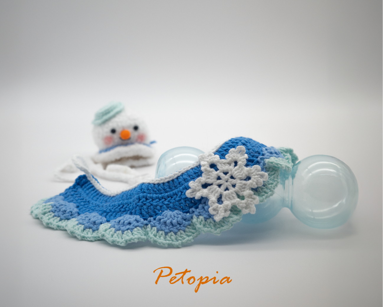 Blue-White Ombre Snowflake Frost Bib